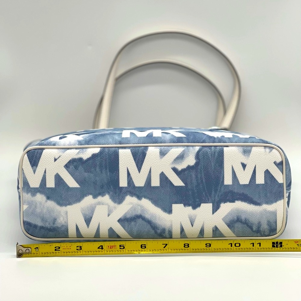 Michael Kors JST Carryall Tote Bag - Picture 5 of 14